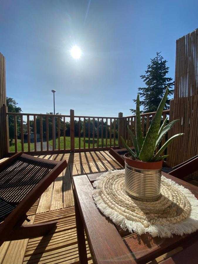 Вилла Tiny Et Jacuzzi Charente Maritime Plassay Экстерьер фото