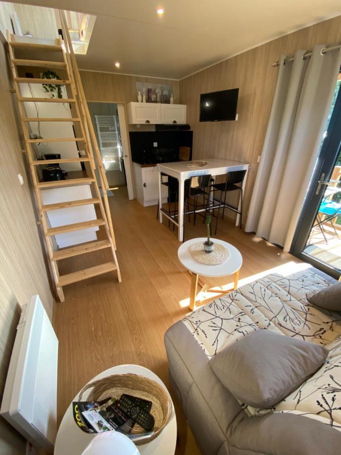 Вилла Tiny Et Jacuzzi Charente Maritime Plassay Экстерьер фото